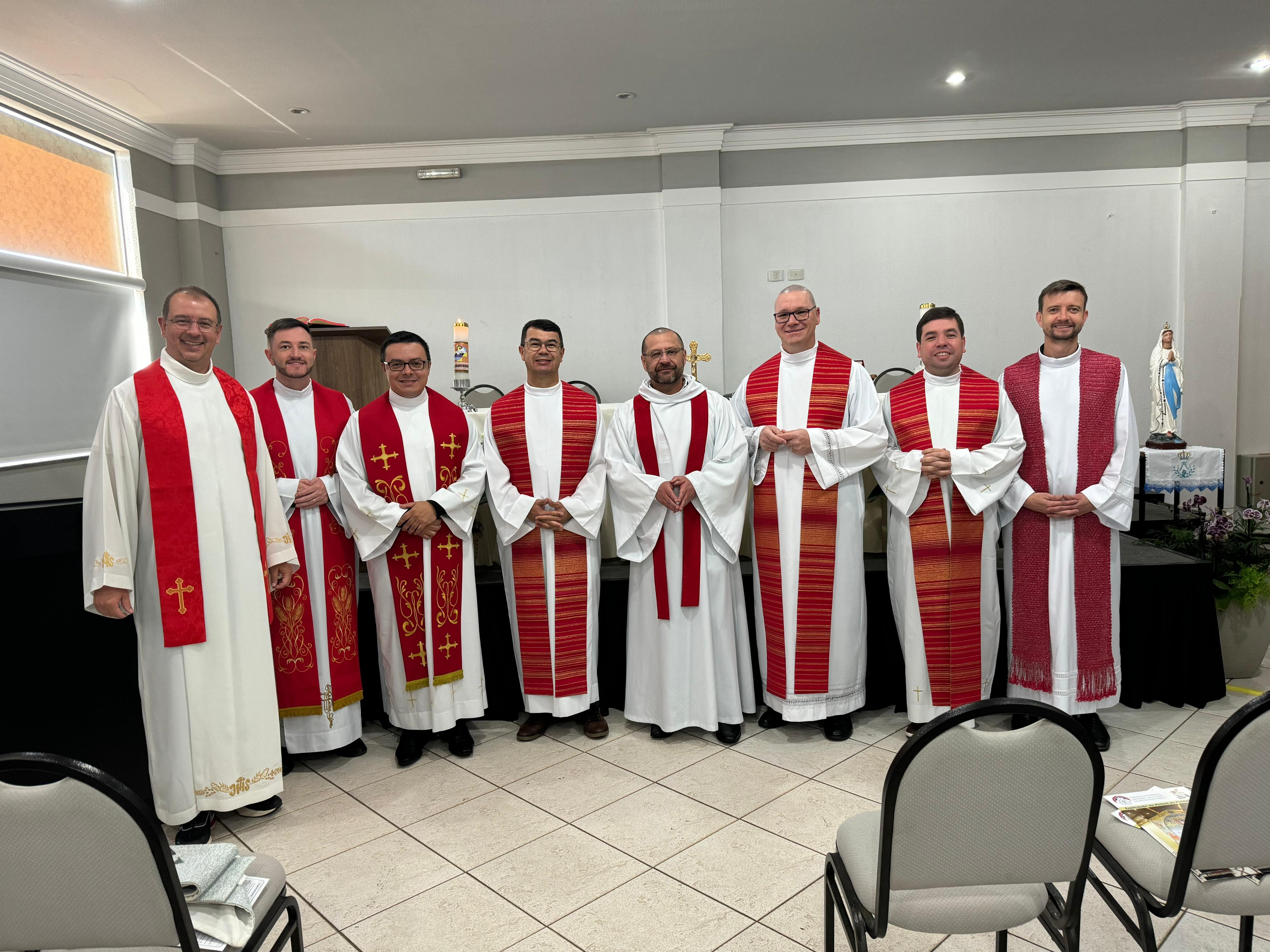 Oito padres da Diocese estiveram no encontro