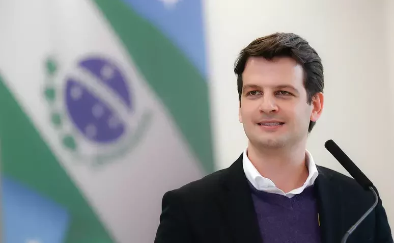 Eduardo Pimentel é o atual vice-prefeito de Curitiba