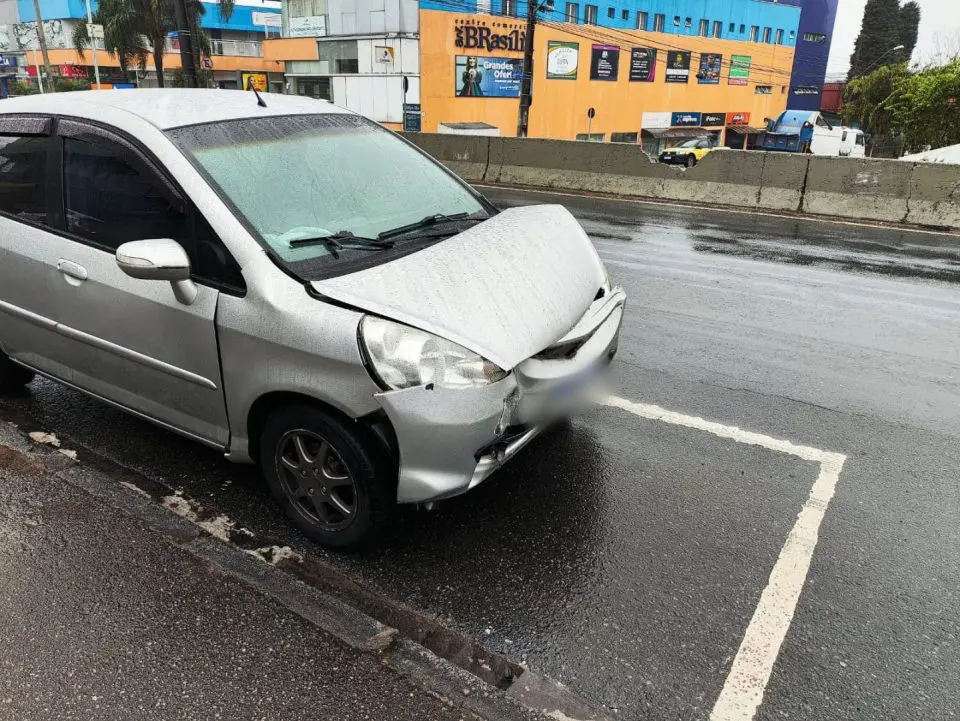 Acidente ocorreu na tarde deste sábado (24)