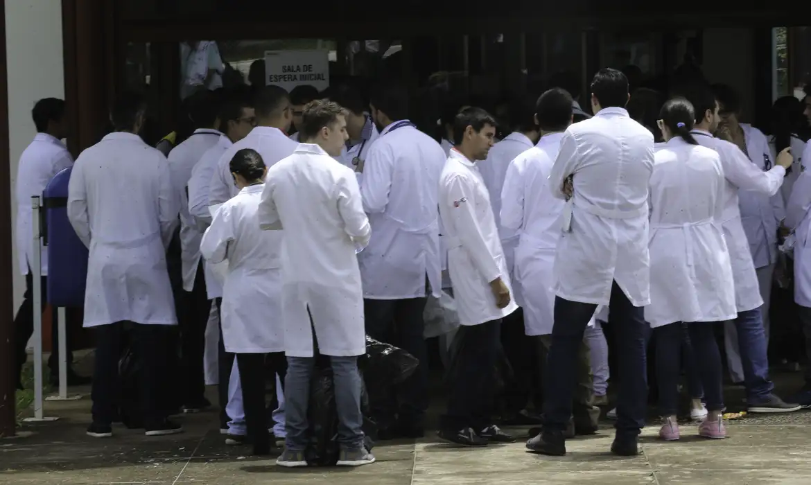 Prova do Revalida para médicos ocorre neste final de semana