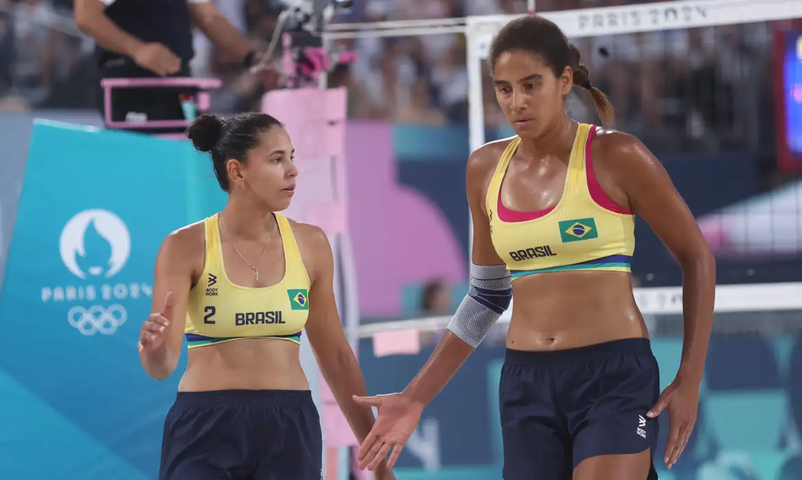 As brasileiras Duda e Ana Patrícia deram mais uma demonstração de que são fortes candidatas ao ouro no torneio feminino de vôlei