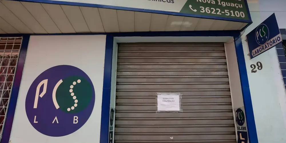 A polícia não divulgou a identidade da mulher presa neste domingo