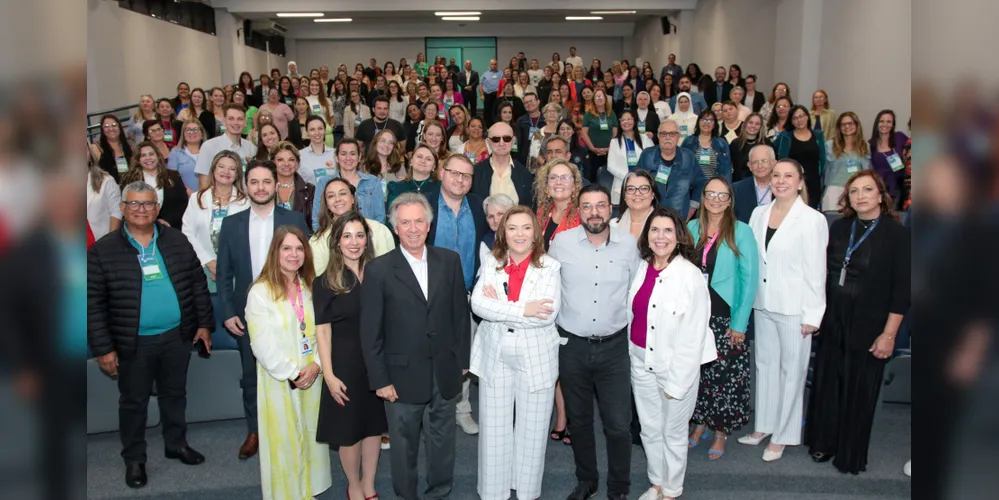 O evento proporcionou um espaço de diálogo sobre projetos, programas e serviços que melhorem a qualidade de vida das pessoas idosas acolhidas ou dependentes de cuidados de longo prazo e suas famílias