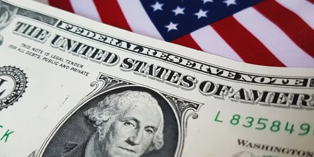 A variação da moeda americana é uma reação negativa do mercado às medidas de corte de gastos e alterações na isenção do Imposto de Renda, detalhadas na quinta-feira (28/11)