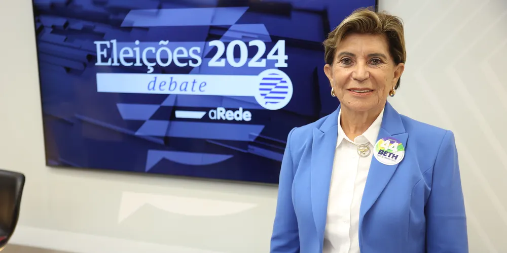 Elizabeth Schmidt disputa a reeleição à Prefeitura de Ponta Grossa