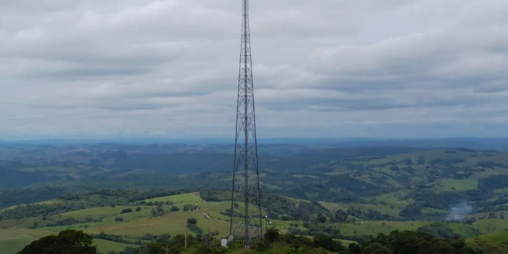 O distrito tem 4,3 mil moradores, sendo que 3,8 mil deles moram em áreas rurais