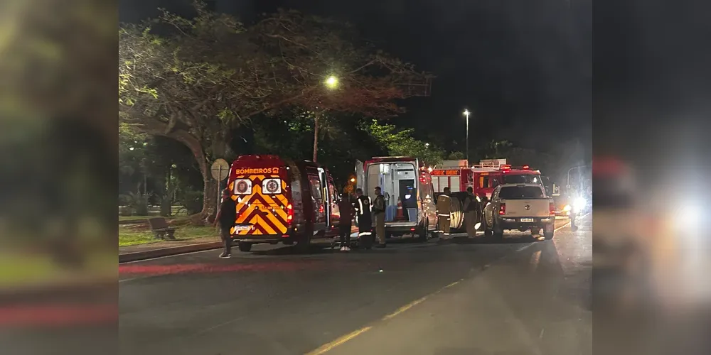 Acidente ocorreu em Arapongas. No veículo que capotou estavam quatro pessoas