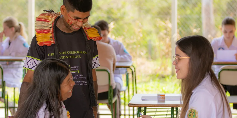 Foi preciso uma autorização especial do órgão para a entrada dos professores e alunos na comunidade