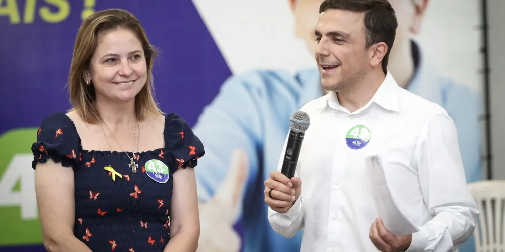 Liliane Chociai (PSB) e Aliel Machado (PV) ressaltam a importância de se valorizar os servidores municipais de Ponta Grossa