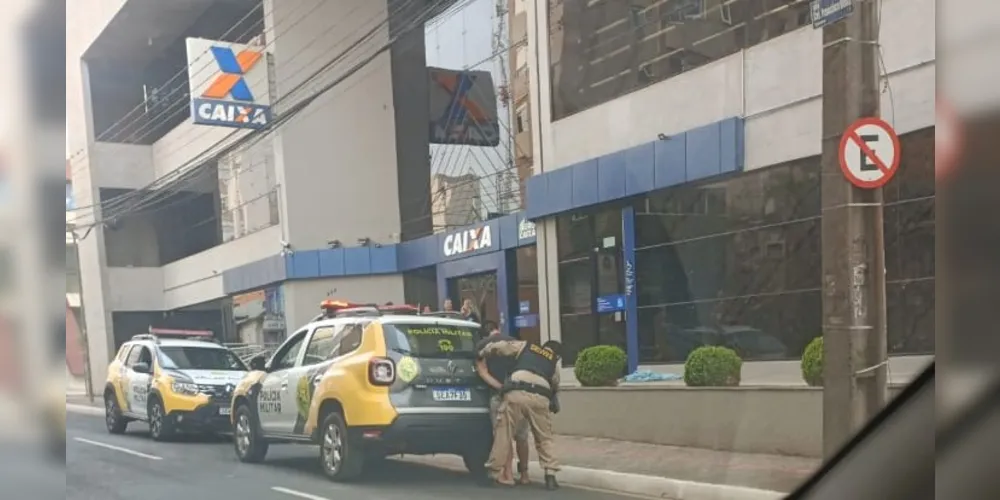 Trio é preso 'arrombando' caixa eletrônico nesta manhã em Ponta Grossa