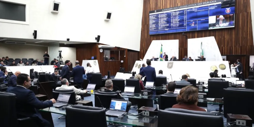 O projeto 204/2023 altera a Lei Estadual nº 13.964/2002, que concede desconto de 50% em para doadores de sangue, ampliando o benefício