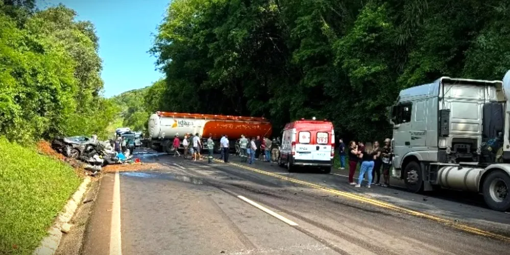 Acidente aconteceu no km 414 da rodovia, em Cantagalo