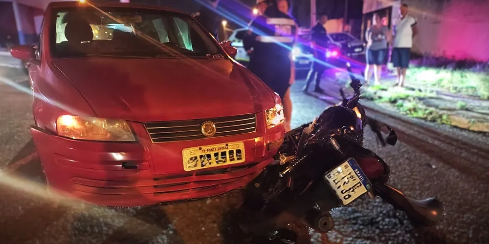 Equipes de Trânsito estiveram no acidente, entre as ruas João Gualberto e Aparecida Andrés