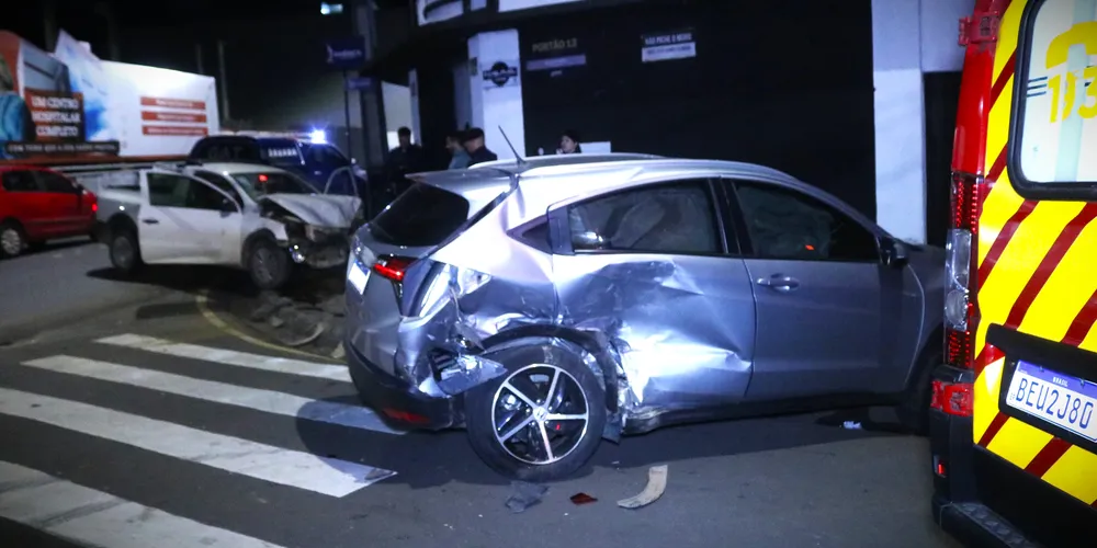 Câmera de segurança flagrou o exato momento do acidente