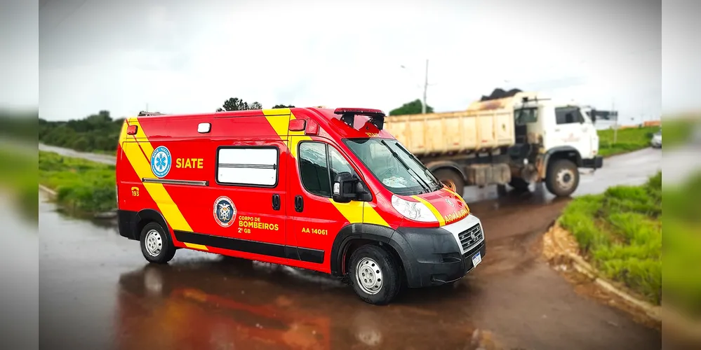 Equipes do Corpo de Bombeiros e do Samu foram acionadas para o local da ocorrência