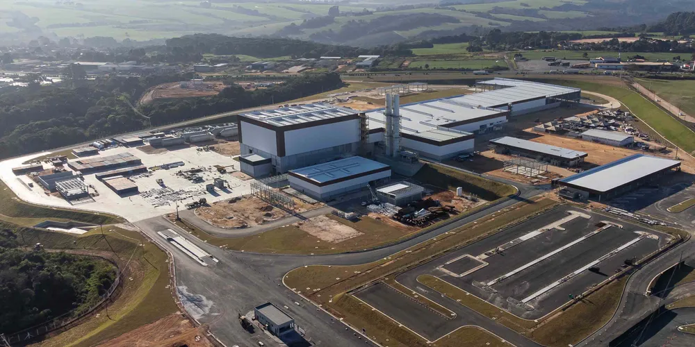 O saneamento no local irá beneficiar indústrias já instaladas na região, como a Fábrica de Garrafas da Ambev