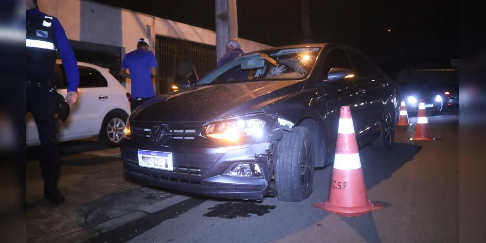 Motorista e passageiros do carro não se feriram