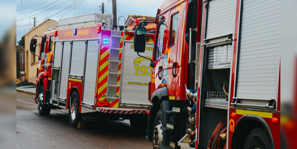 Incêndio foi registrado no início da tarde deste domingo (07)