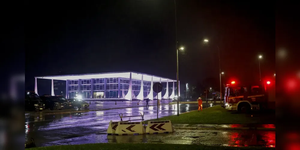 Explosões foram registradas por volta das 19h30