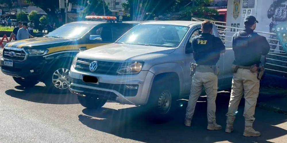 Veículo foi localizado na entrada da Ponte da Amizade