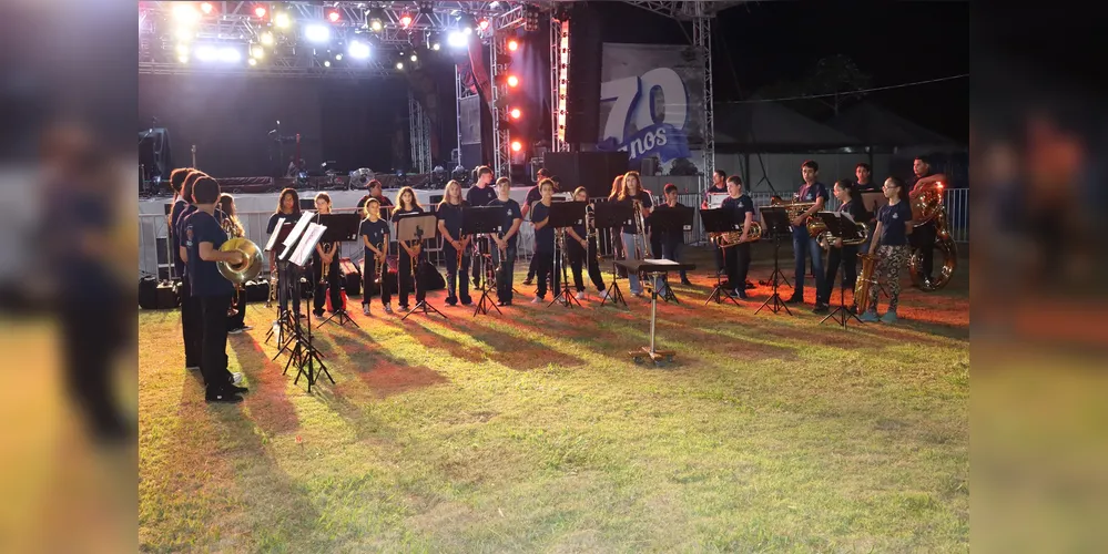 Apresentação da Banda Municipal abriu programação da festa