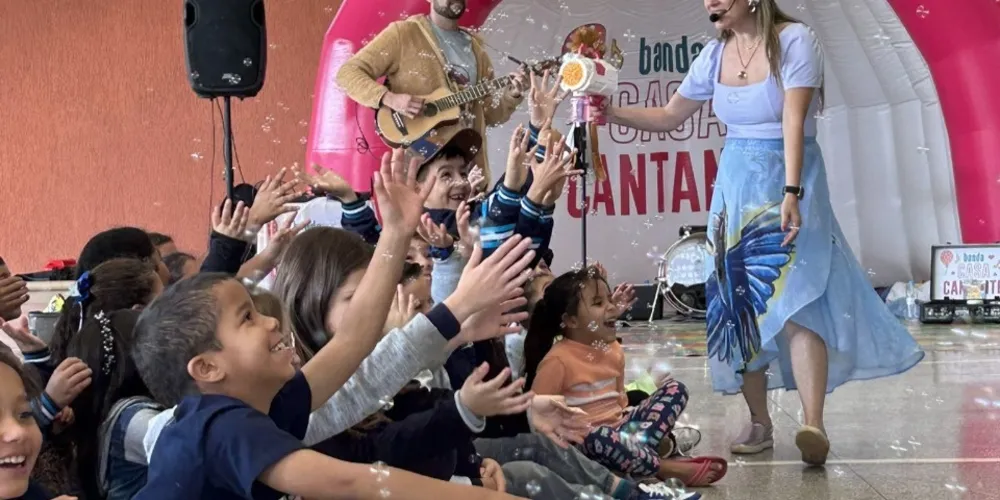 No final do mês, o grupo fará shows internacionais