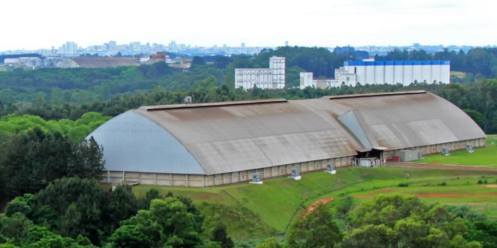 O armazém de Ponta Grossa está incluído no convênio de reforma e modernização