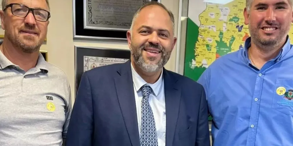 O prefeito de Cândido de Abreu, Renan Romanichen, esteve em Curitiba nos dias 26 e 27 de novembro