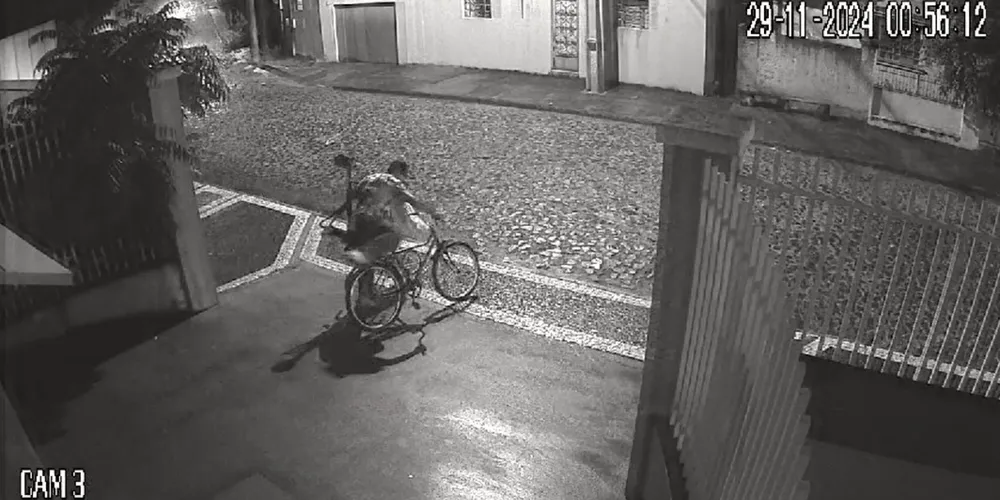 Furto aconteceu na Rua Julio Lago