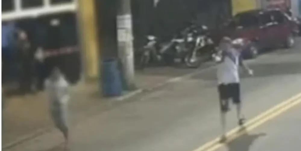 O atirador já foi identificado e permanece procurado