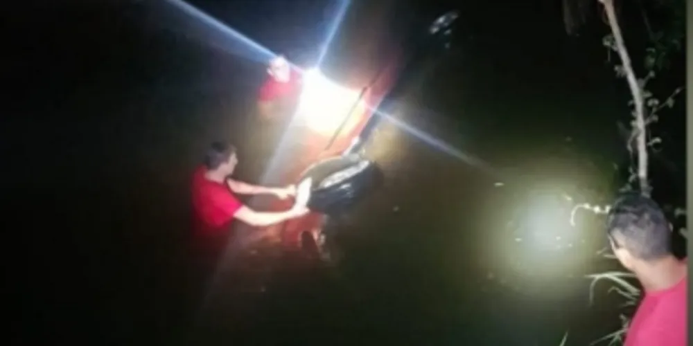 Vítimas já estavam em óbito, quando os bombeiros chegaram no local