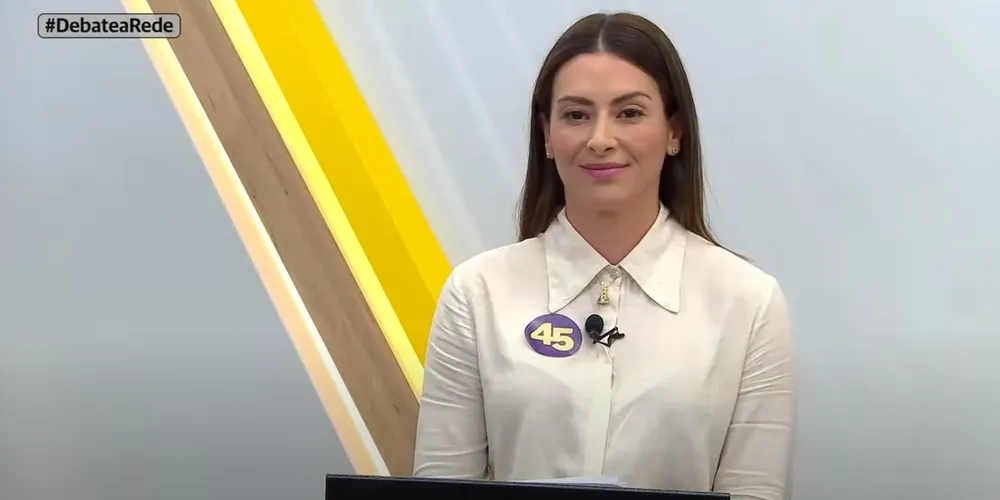 Mabel inicia debate se solidarizando com vítimas das chuvas