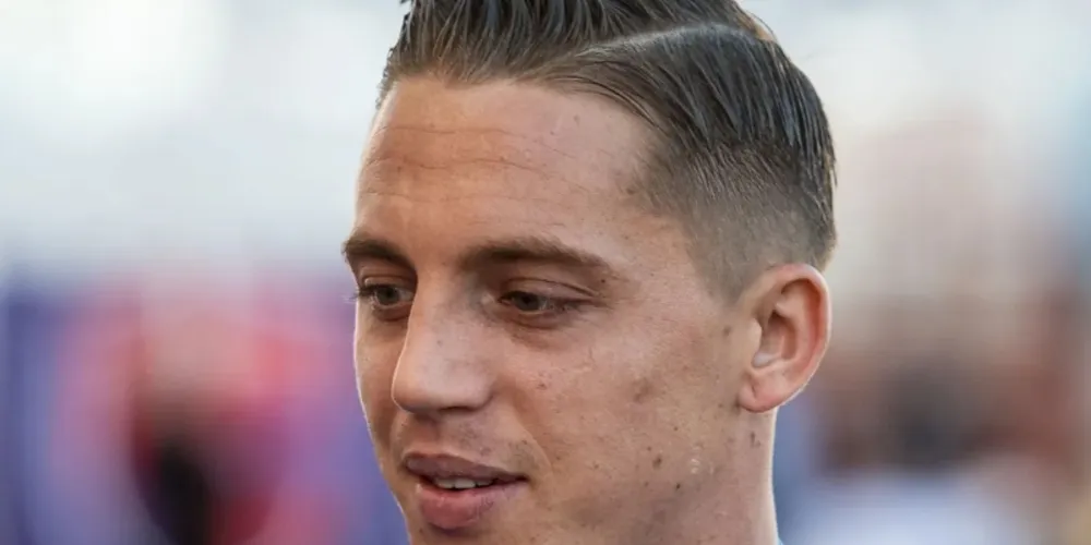 Nicki Bille, ex-jogador dinamarquês, foi acusado de roubar um mercado na Dinamarca