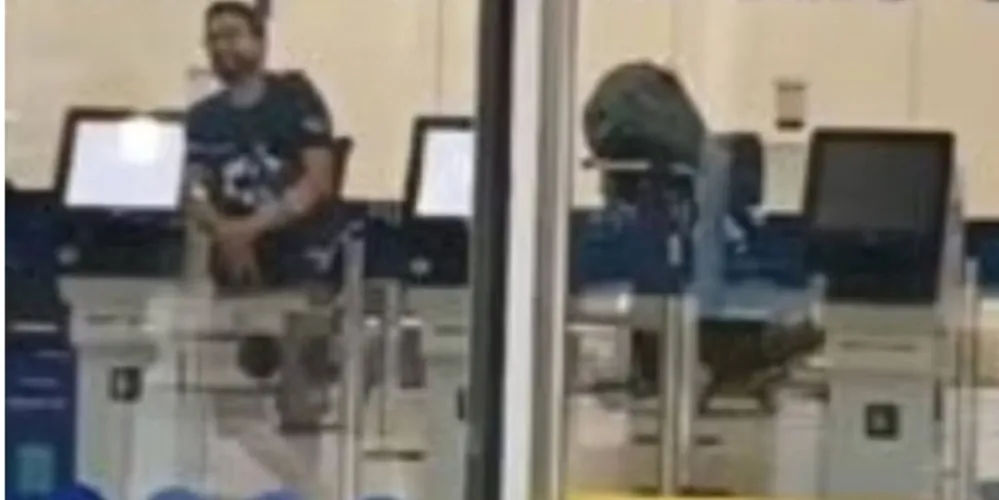 Os funcionários e os passageiros que estavam no local foram retirados