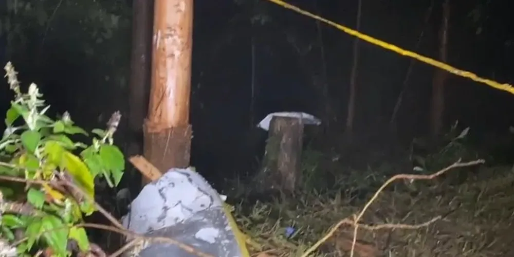 Corpos estão entre os destroços e ainda serão identificados