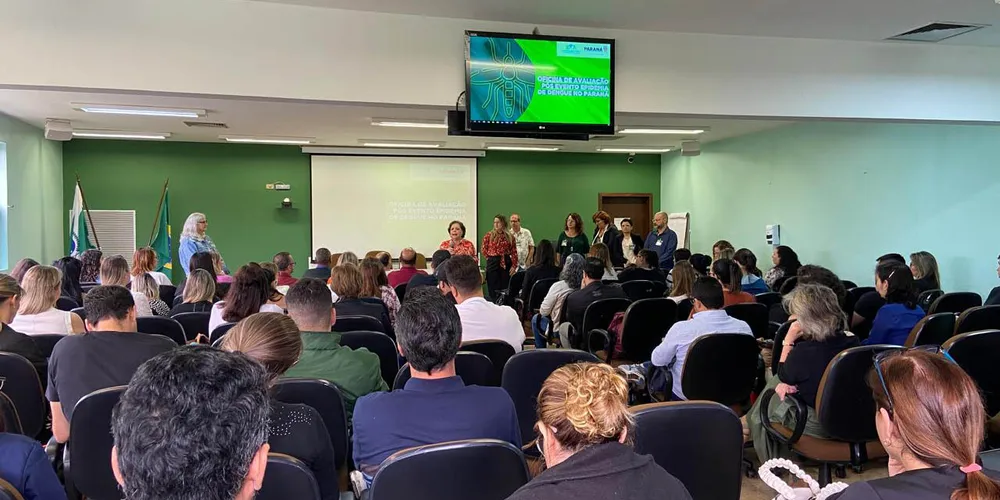 Evento foi realizado na Escola de Saúde Pública do Paraná, em Curitiba
