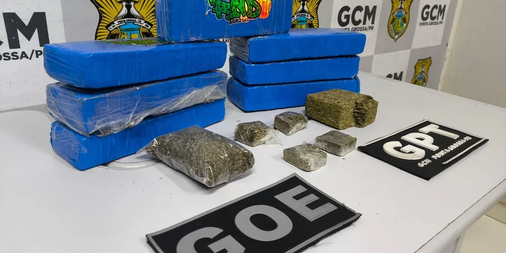 Drogas foram apreendidas e levadas para a 13ª Subdivisão Policial