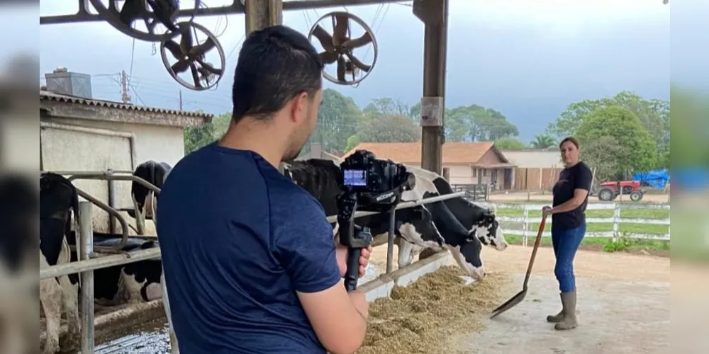 Ao longo do documentário, produtores agropecuaristas falam sobre suas relações com a atividade leiteira na cidade