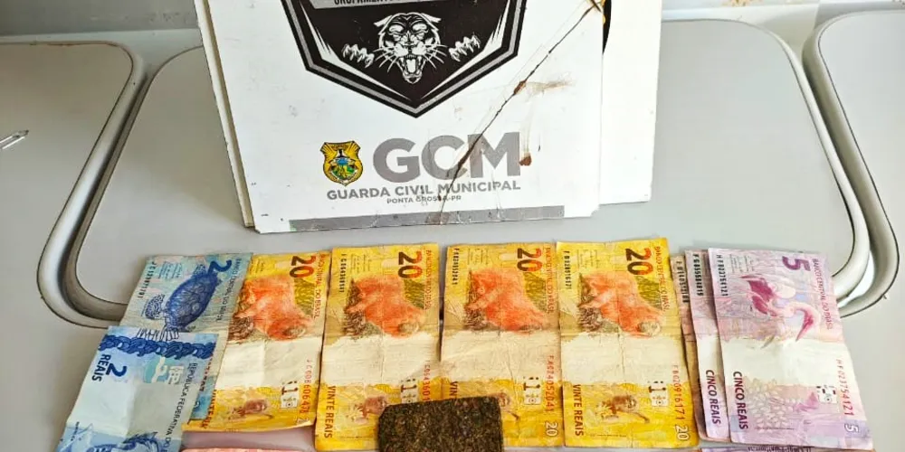 Aproximadamente R$ 160 foram apreendidos pelas autoridades de segurança