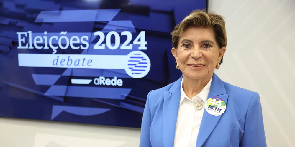 Elizabeth Schmidt (União) esteve no grande debate eleitoral do Grupo aRede, nessa quinta-feira (25)