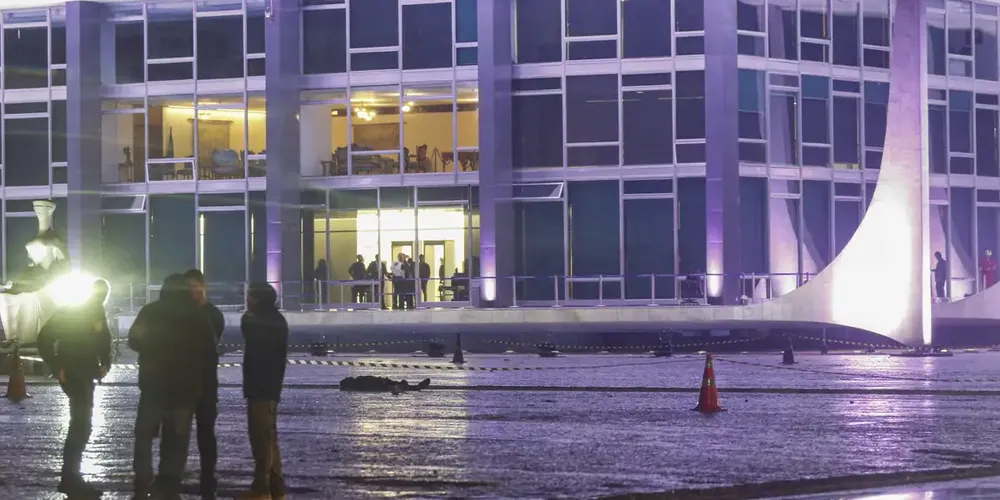 Explosões começaram na noite dessa quarta-feira (13)