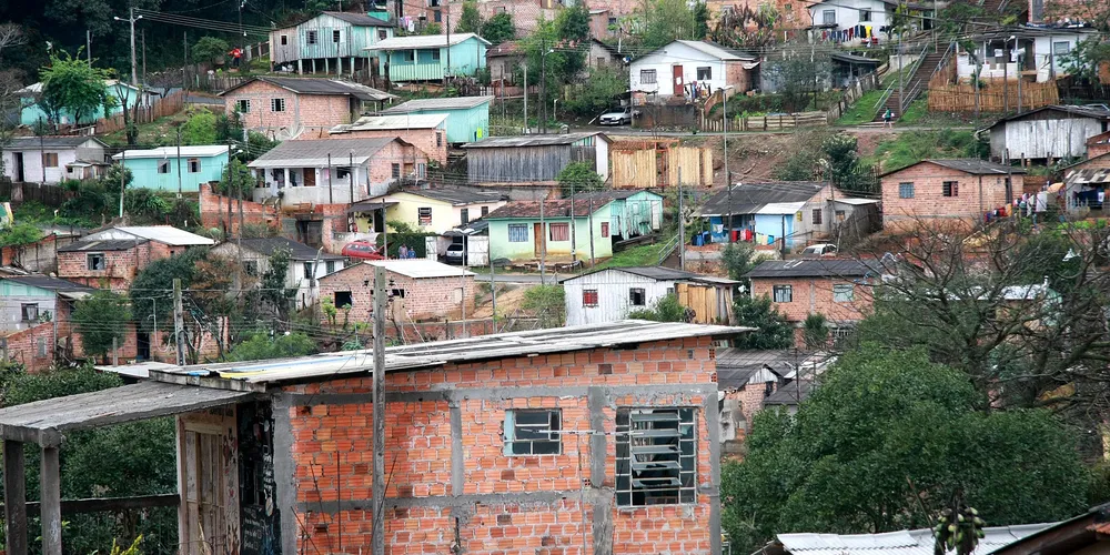 Maior concentração de pessoas vivendo em favelas está no Ouro Verde II, Vila Cristina e Coronel Cláudio