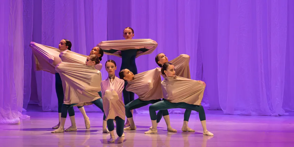 Podem se inscrever crianças e adolescentes a partir de 8 até 17 anos que cursarão as turmas do preparatório ao aperfeiçoamento