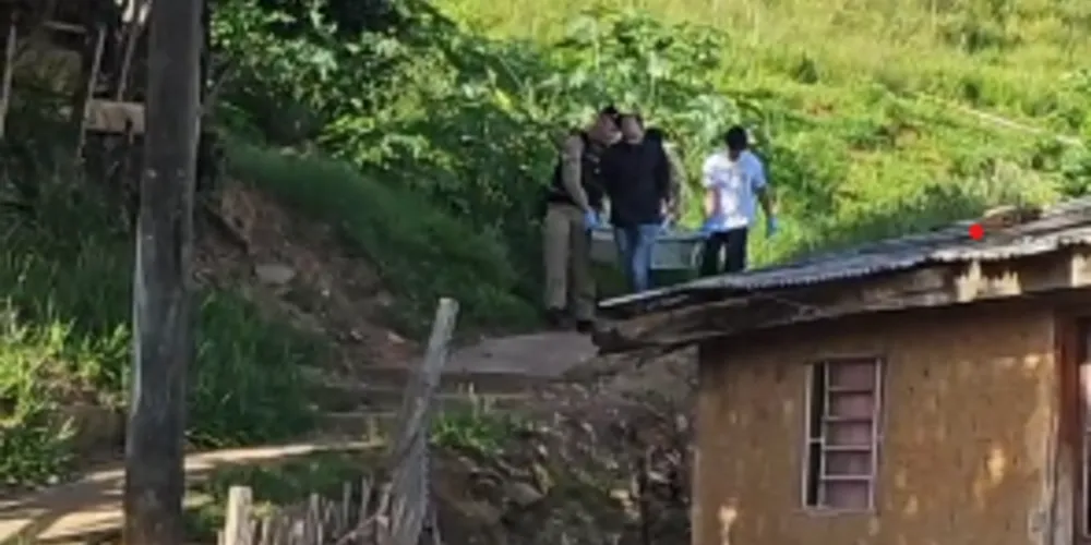 Corpo da mulher foi encontrado na manhã desta sexta-feira (01)