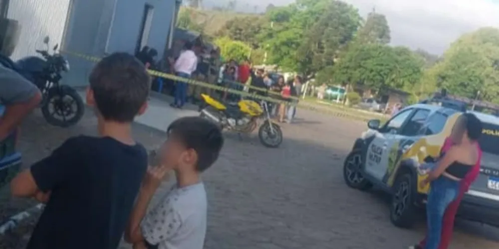 Quatro pessoas foram baleadas no estabelecimento