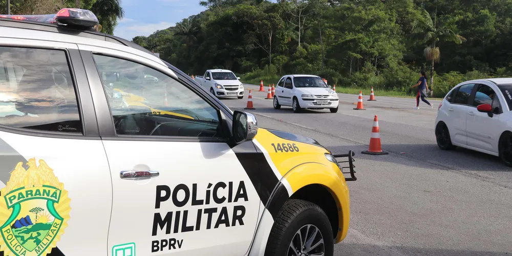 Policiais estiveram presentes nas estradas durante o feriadão