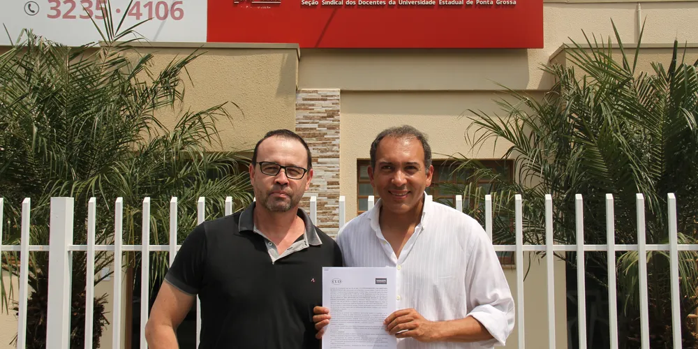 A Seção Sindical dos Docentes da Universidade Estadual de Ponta Grossa firmou um acordo de cooperação com a Confederação Universitária de Docentes da Bolívia (CUD).