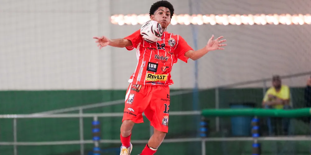 Mais de 2,3 mil atletas disputam títulos em 11 modalidades dos Jogos da Juventude do Paraná