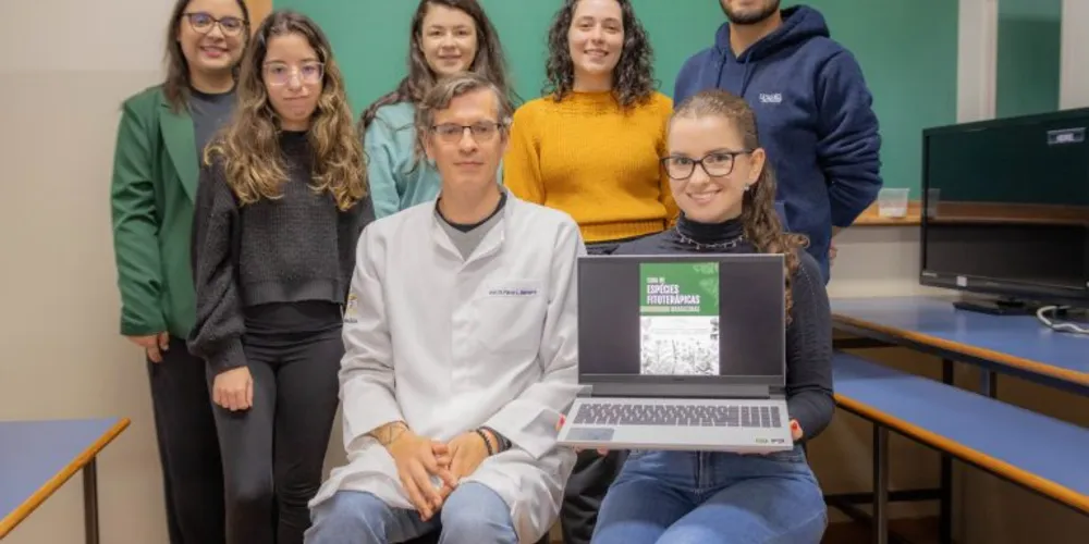 O livro foi lançado pela Editora Atena e pode ser encontrado para download de forma gratuita