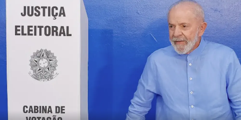 Presidente votou em São Bernardo (SP), na escola estadual João Firmino